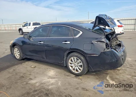 2015 Nissan Altima 2.5 из США, поврежденный, VIN 1N4AL3AP3FC233943